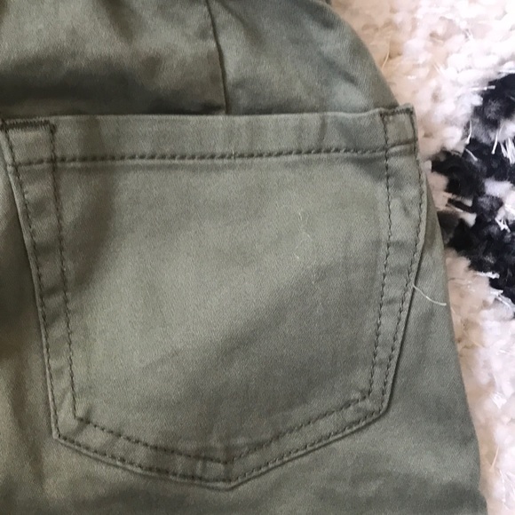 Abercrombie Army green cargo pants NWT - Picture 4 of 5